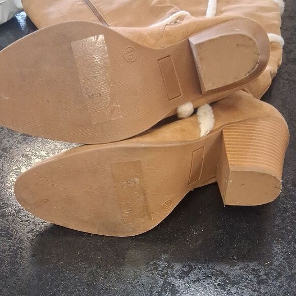 JustFab Tan Heeled Boots with Cream Trim - Picture 3 of 3